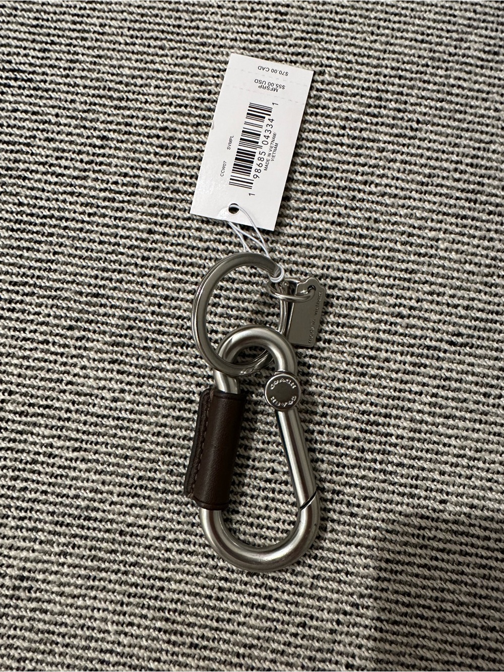 NWT Coach Carabiner Key Ring Bag Charm in Silver/Brown Smooth Leather & Metal
